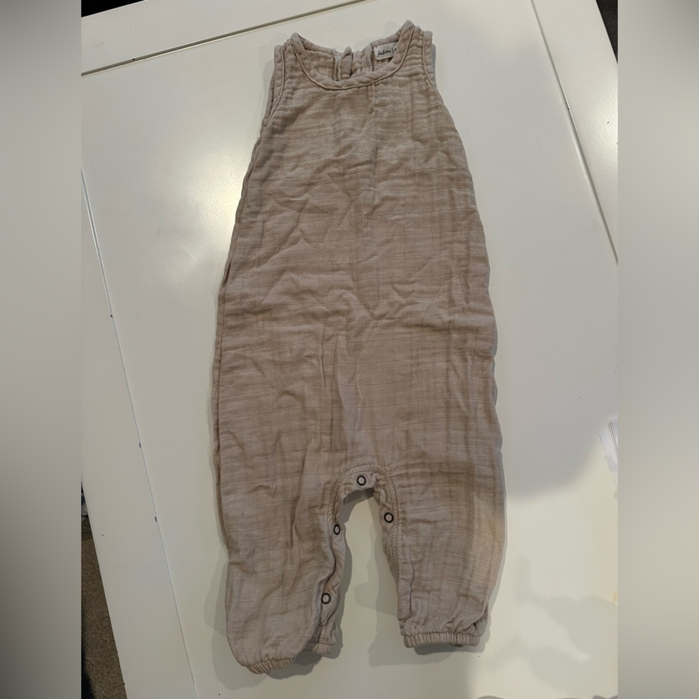 Fin & Vince one piece outfit